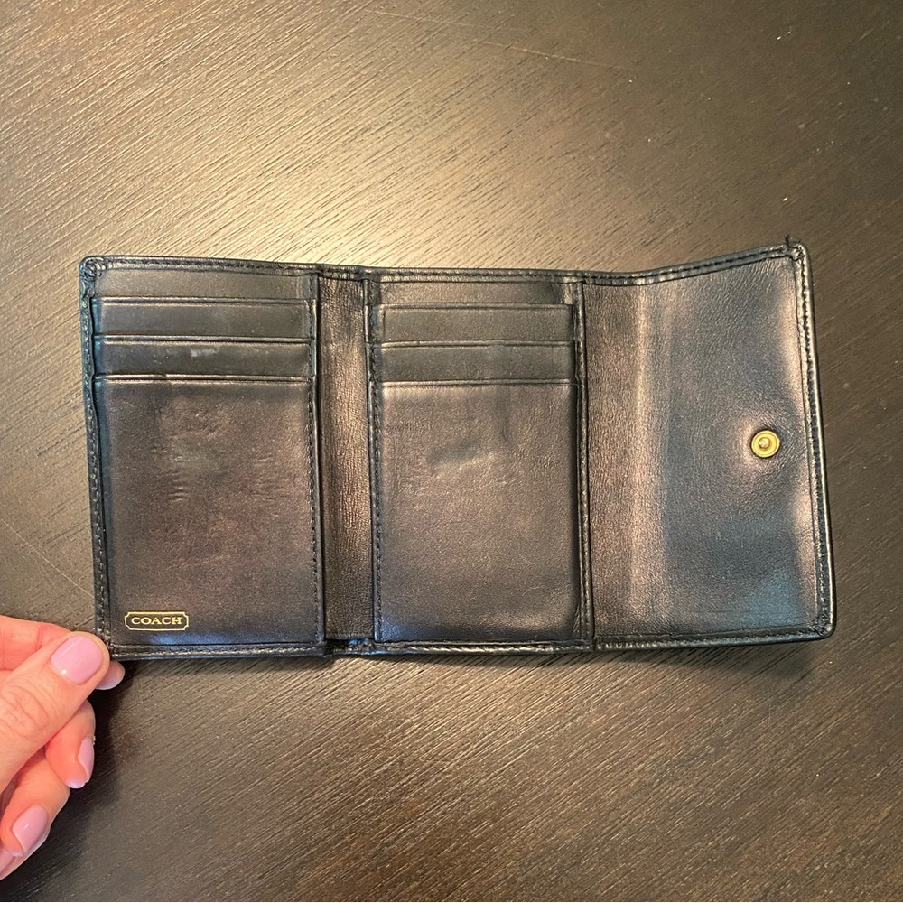 Vintage Leather C Logo Coach Snap Wallet - Picture 7 of 15